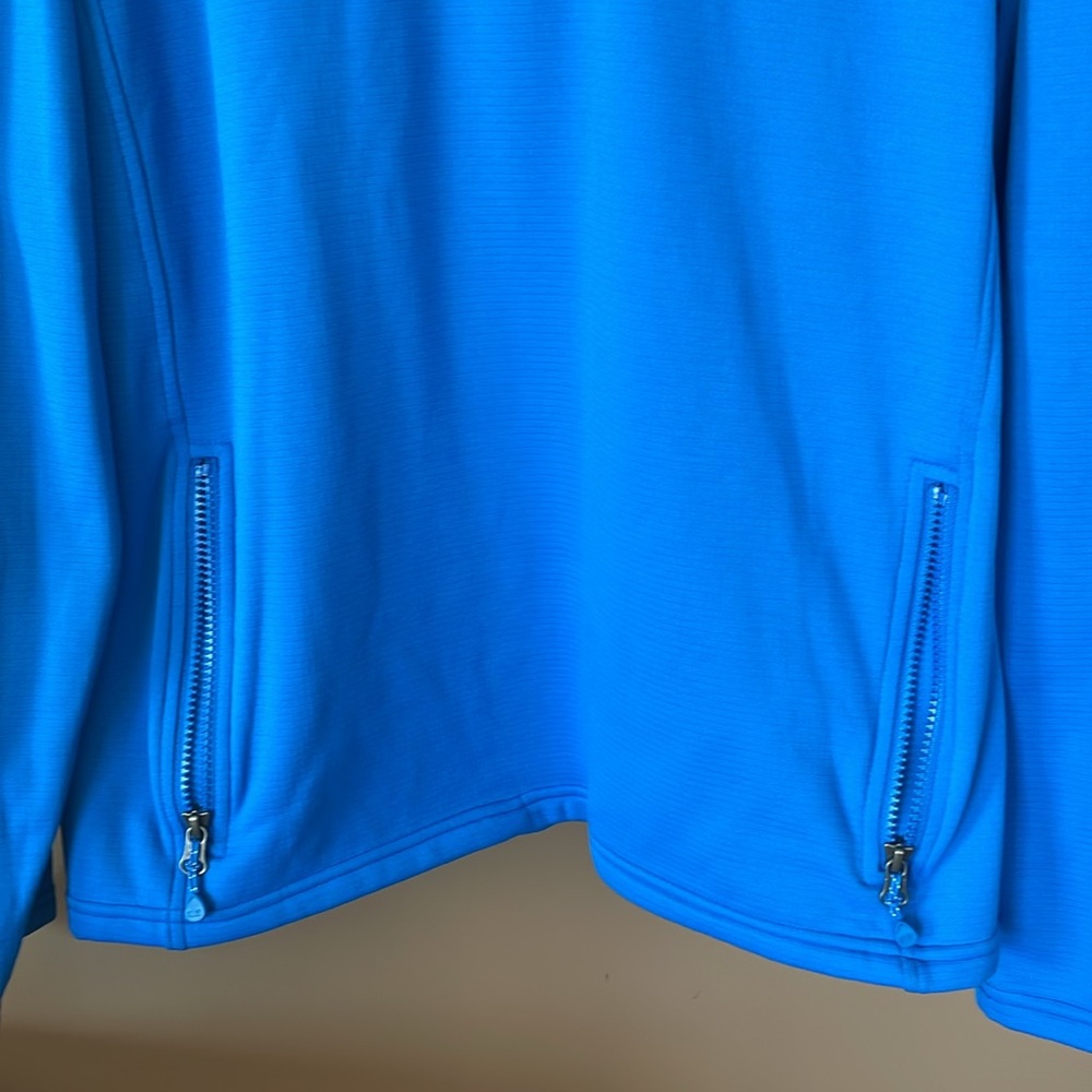 Vineyard Vines Quarter Zip with Soft Lining- Size Medium - Picture 3 of 8